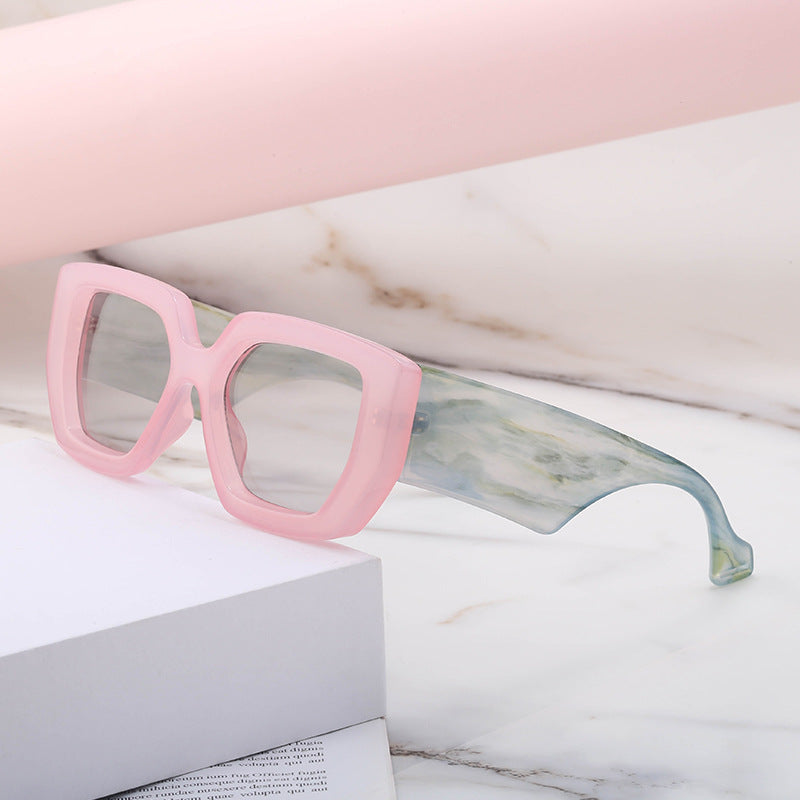 Wholesale PC Square Frame Wide Temples Ladies Sunglasses